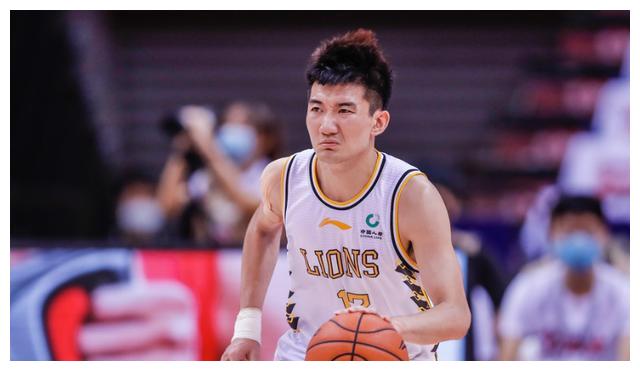 爱游戏app-勒布朗詹姆斯揭示离开湖人原因