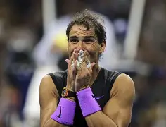 爱游戏官网-文班亚马40分15篮板打疯了